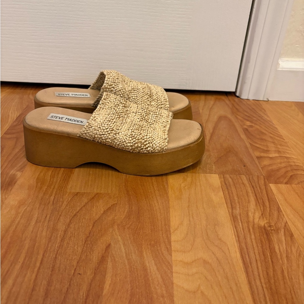 Steve Madden Tan Woven Sandals